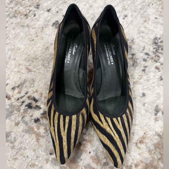 Donald J. Pliner Shoes - Donald J. Pliner Women's Black and Tan Animal Print Pumps